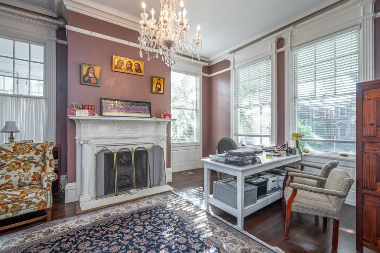 Savannah Real Estate | View 18 East 34th Street | room 14 | View 15