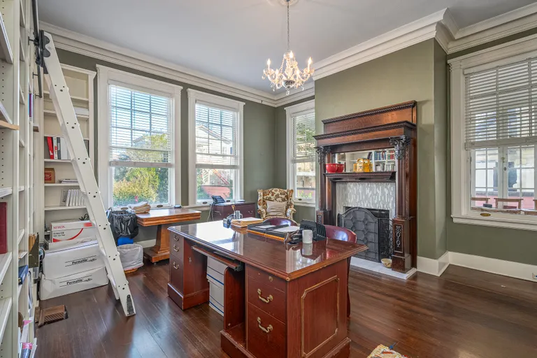 Savannah Real Estate | View 18 East 34th Street | room 13 | View 14
