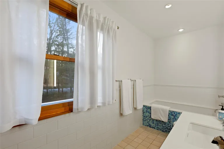Westchester Real Estate | View 44 Riverview Road | room 29 | View 30