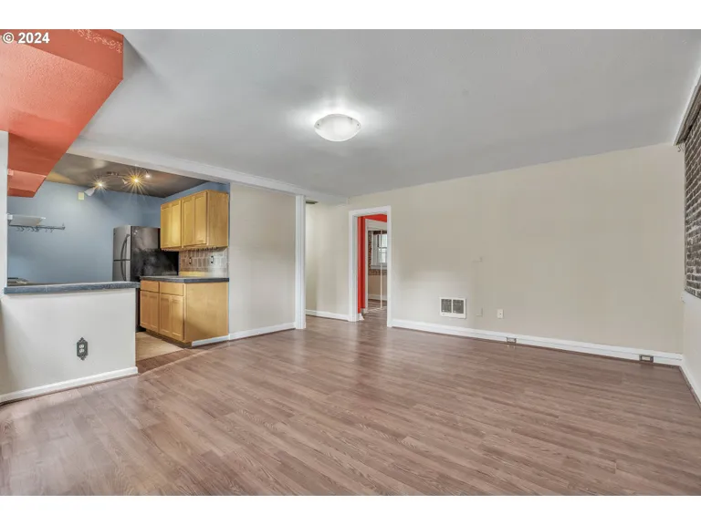 New York City Real Estate | View 410 NW 18th Ave #007 | room 7 | View 8