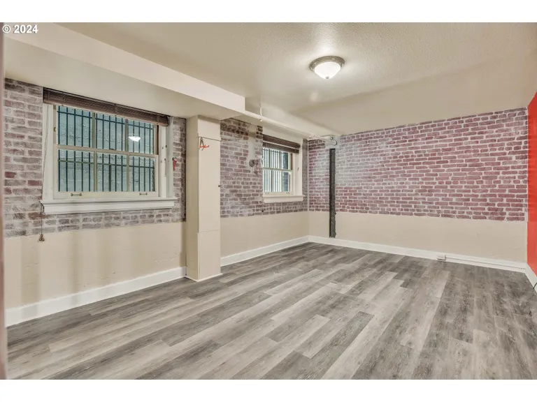 New York City Real Estate | View 410 NW 18th Ave #007 | room 12 | View 13