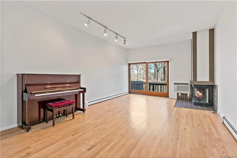 New York City Real Estate | View 21 Deerfoot Lane | room 1 | View 2