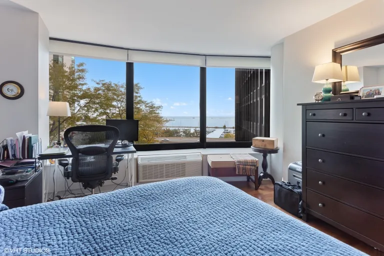 New York City Real Estate | View 155 N Harbor, 304 | room 9 | View 10