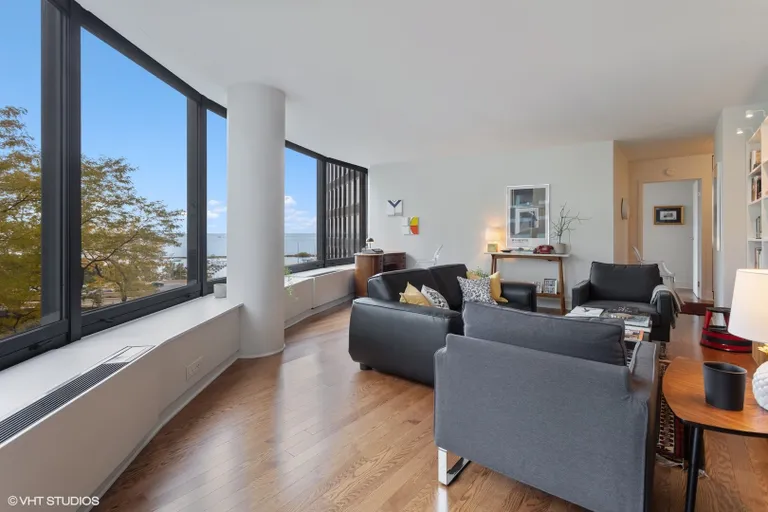 New York City Real Estate | View 155 N Harbor, 304 | room 3 | View 4