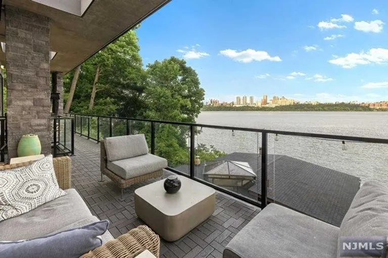 New York City Real Estate | View 34 Shore Road | room 26 | View 27