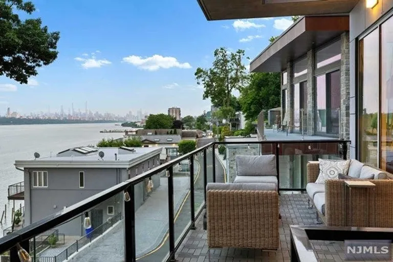 New York City Real Estate | View 34 Shore Road | room 31 | View 32