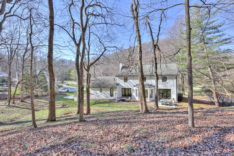 Nashville, TN Real Estate | View 5552 Hillview Dr | room 33 | View 34