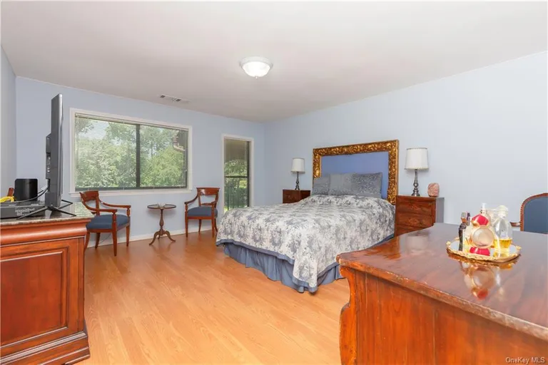 New York City Real Estate | View 22 Bronxville Glen Drive #24 | room 22 | View 23