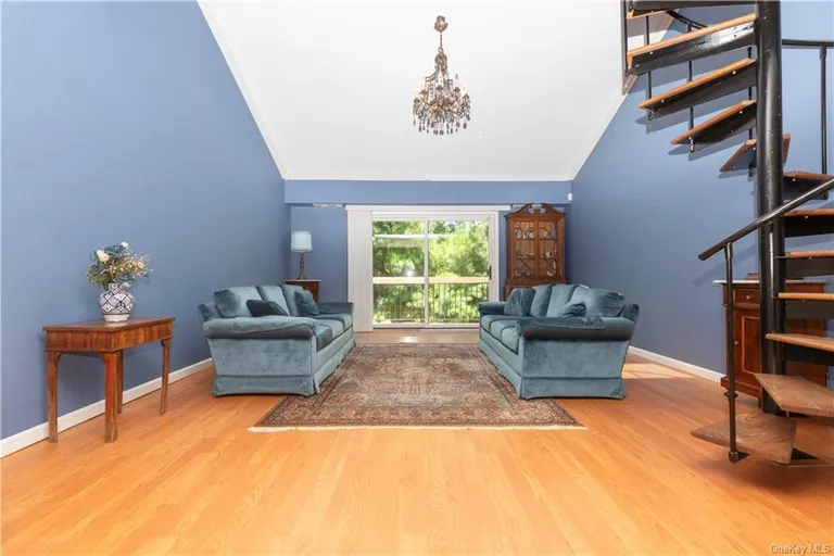 New York City Real Estate | View 22 Bronxville Glen Drive #24 | room 15 | View 16