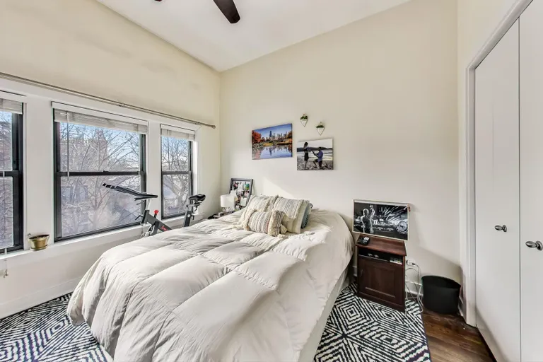 New York City Real Estate | View 1504 W Roscoe, 3W | room 9 | View 10