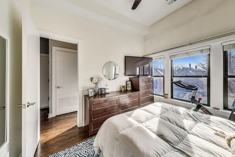 New York City Real Estate | View 1504 W Roscoe, 3W | room 11 | View 12