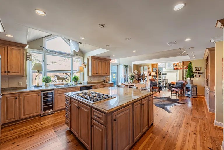 Northern California Real Estate | View 3970 Leavesley Road | room 1 | View 2