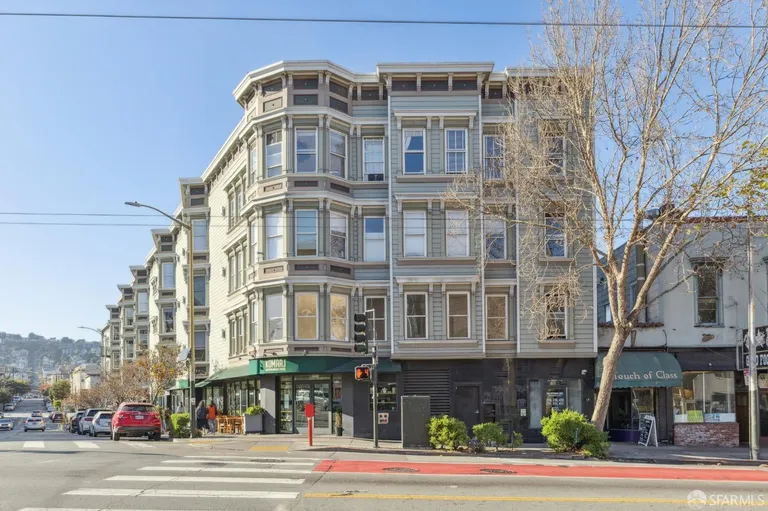 Northern California Real Estate | View 199 Tiffany Avenue #211 | room 34 | View 35