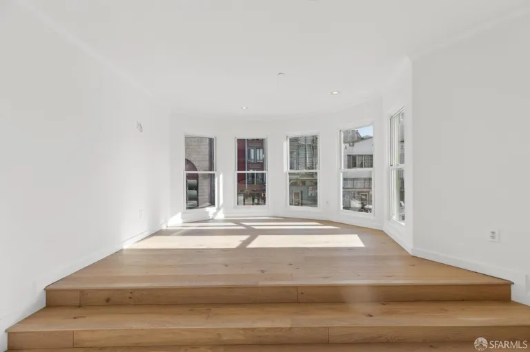 Northern California Real Estate | View 199 Tiffany Avenue #211 | room 14 | View 15