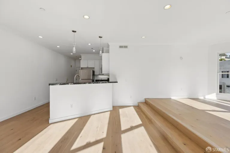 Northern California Real Estate | View 199 Tiffany Avenue #211 | room 12 | View 13