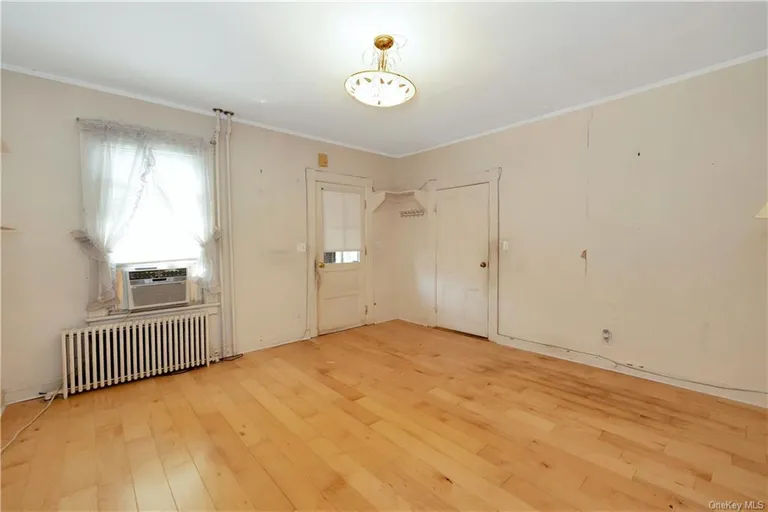 New York City Real Estate | View 107 School Street | room 6 | View 7