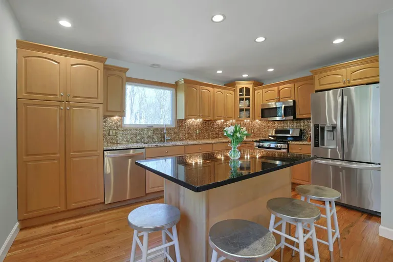 Westchester Real Estate | View 29 Maple Moor Lane | room 14 | View 15