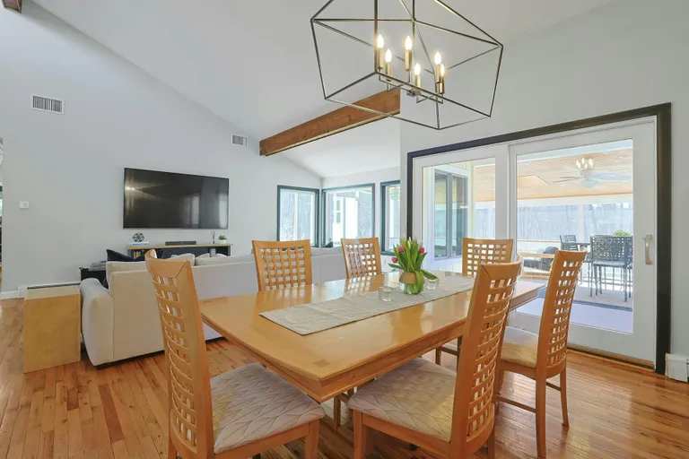 Westchester Real Estate | View 29 Maple Moor Lane | room 12 | View 13