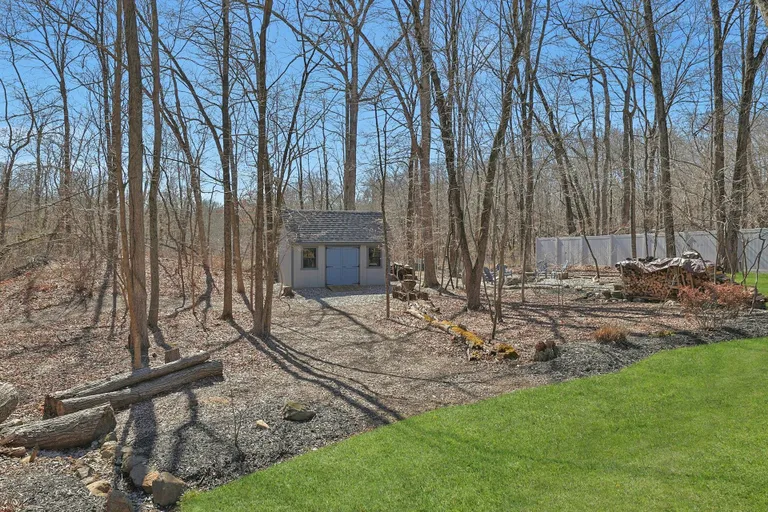 Westchester Real Estate | View 29 Maple Moor Lane | room 36 | View 37