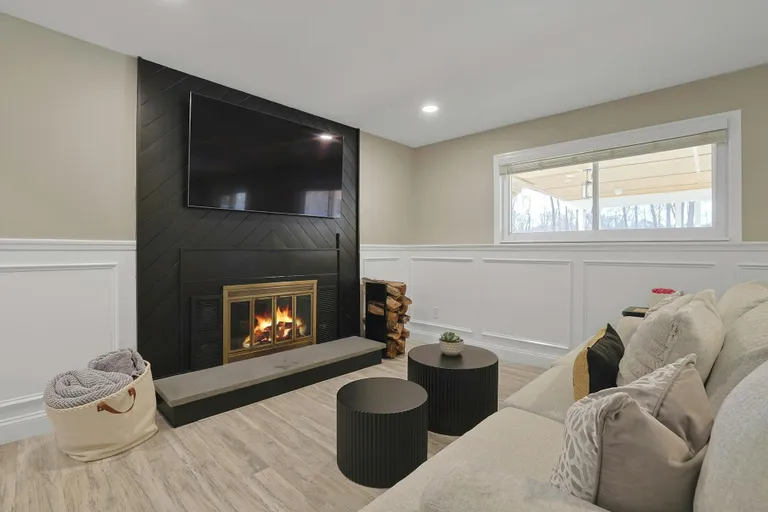Westchester Real Estate | View 29 Maple Moor Lane | room 24 | View 25