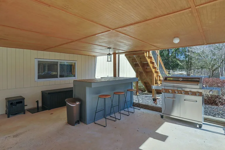 Westchester Real Estate | View 29 Maple Moor Lane | room 34 | View 35