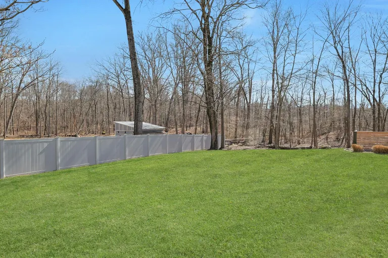 Westchester Real Estate | View 29 Maple Moor Lane | room 35 | View 36