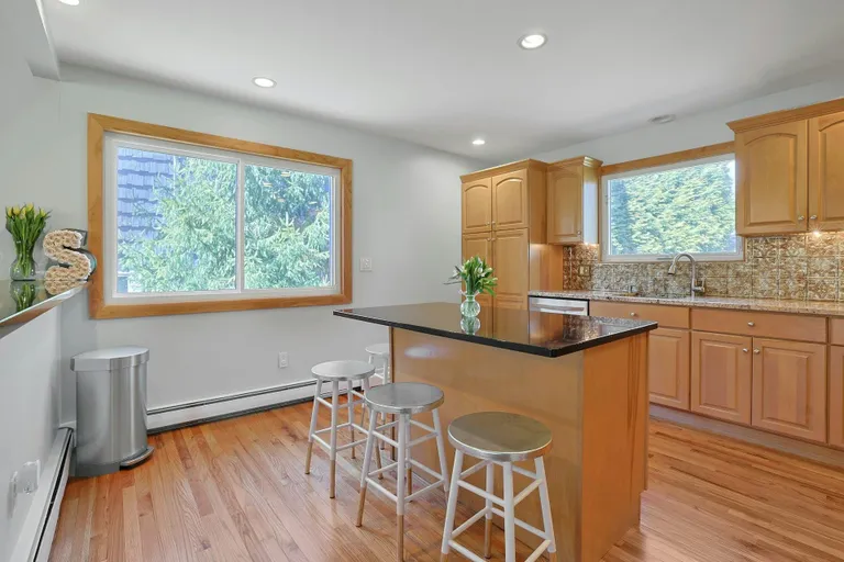 Westchester Real Estate | View 29 Maple Moor Lane | room 13 | View 14