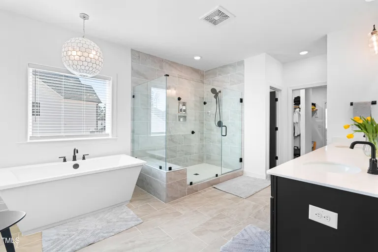 Raleigh, NC Real Estate | View 8132 Baronleigh Lane | room 26 | View 27