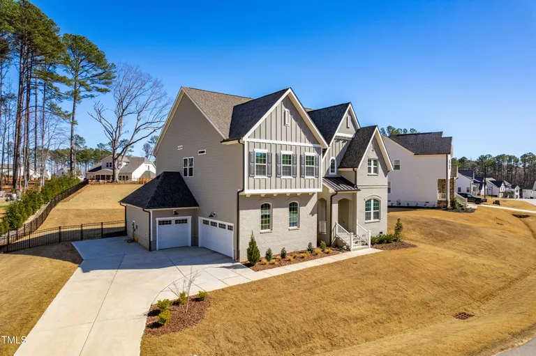 Raleigh, NC Real Estate | View 8132 Baronleigh Lane | room 1 | View 2