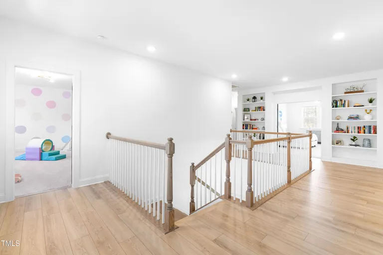 Raleigh, NC Real Estate | View 8132 Baronleigh Lane | room 33 | View 34