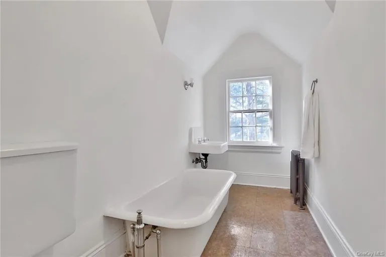 New York City Real Estate | View 225 Sickletown Road | room 28 | View 29