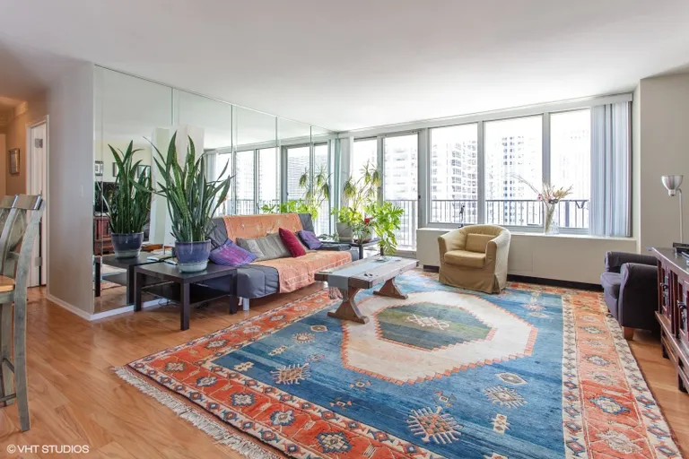 New York City Real Estate | View 400 E Randolph, 2330 | room 1 | View 2