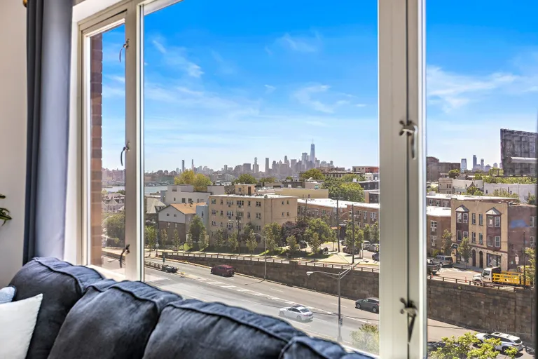 New York City Real Estate | View 3312 Hudson St Unit# 4B | room 4 | View 5