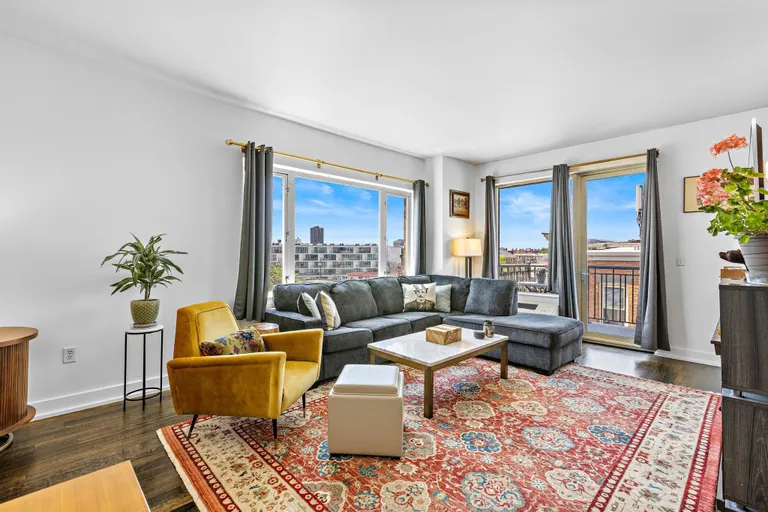New York City Real Estate | View 3312 Hudson St Unit# 4B | room 1 | View 2