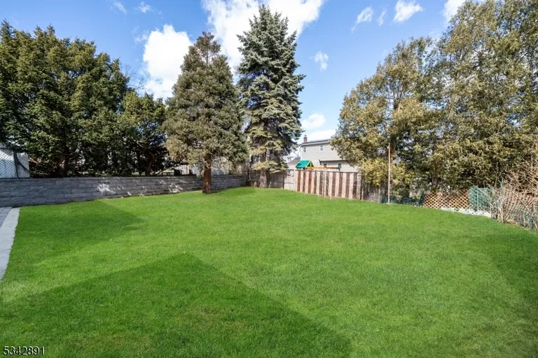 Jersey City/Hoboken Real Estate | View 72 Emerson St | room 33 | View 34