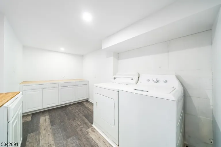 Jersey City/Hoboken Real Estate | View 72 Emerson St | room 30 | View 31
