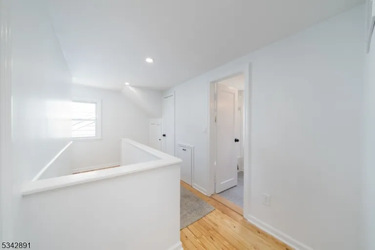 Jersey City/Hoboken Real Estate | View 72 Emerson St | room 17 | View 18