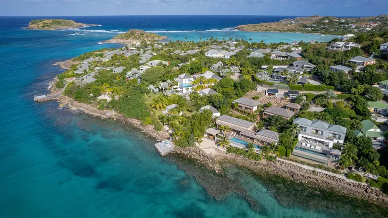 St Barth Real Estate | View CR-LIN Marigot | Villa-Linda-StBarth-77 | View 47