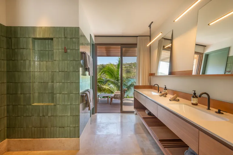 St Barth Real Estate | View CR-LIN Marigot | Villa-Linda-StBarth-47 | View 26