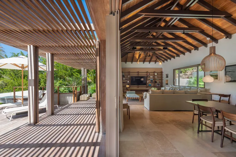 St Barth Real Estate | View CR-LIN Marigot | Villa-Linda-StBarth-31 | View 14