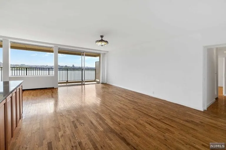 New York City Real Estate | View 3 Horizon Road #821 | room 4 | View 5
