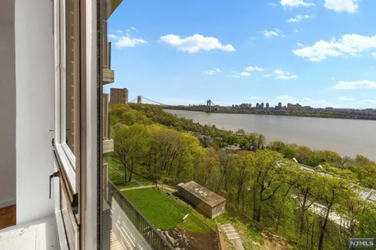 New York City Real Estate | View 3 Horizon Road #821 | room 22 | View 23