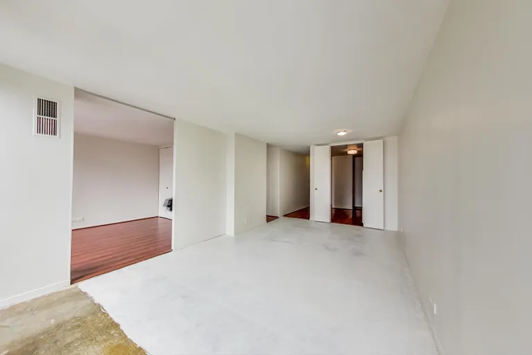 New York City Real Estate | View 1660 N La Salle, 2010 | room 9 | View 10