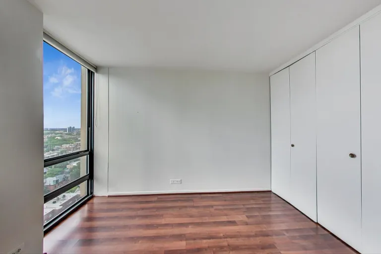 New York City Real Estate | View 1660 N La Salle, 2010 | room 8 | View 9