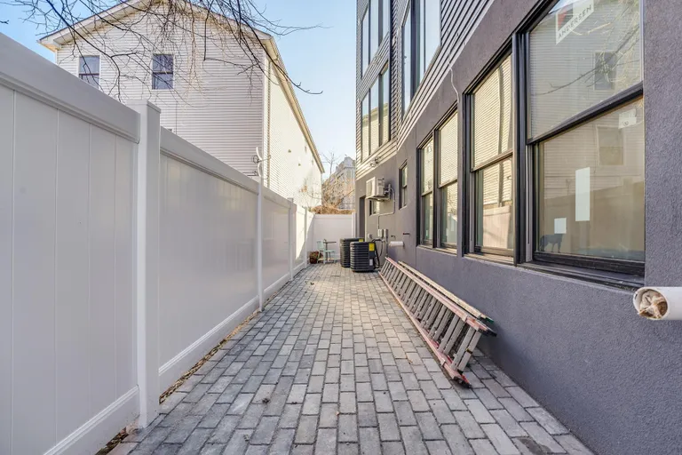 10 Brinkerhoff St Unit 101, Jc, Bergenlafayett, NJ 07304 Property for