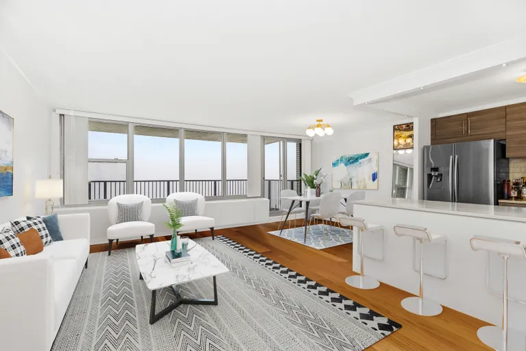 Chicago Real Estate | View 400 E Randolph, 3628 | room 1 | View 2