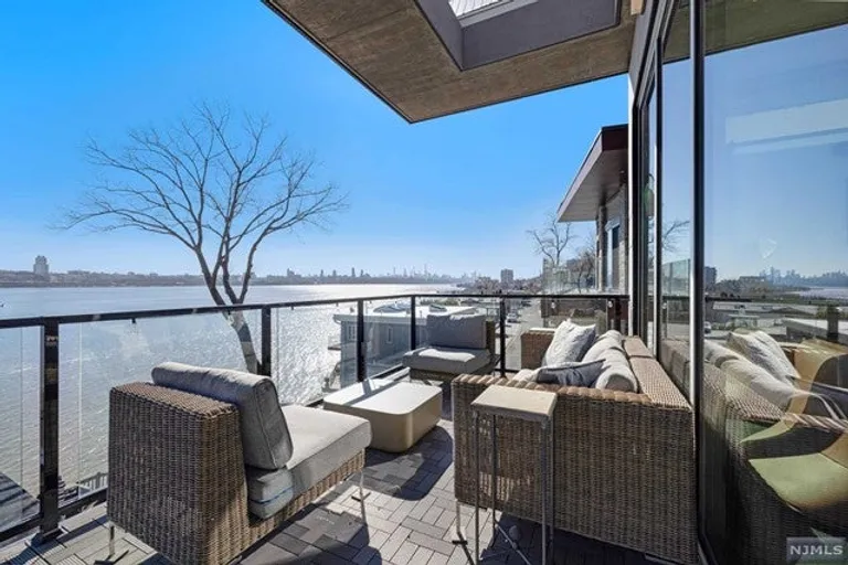 New York City Real Estate | View 34 Shore Road | room 80 | View 81