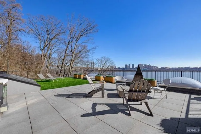 New York City Real Estate | View 34 Shore Road | room 73 | View 74