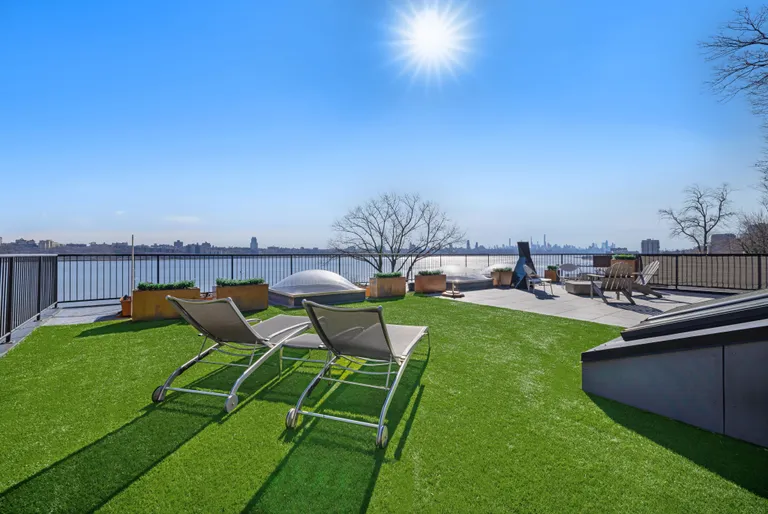 New York City Real Estate | View 34 Shore Road | room 40 | View 41