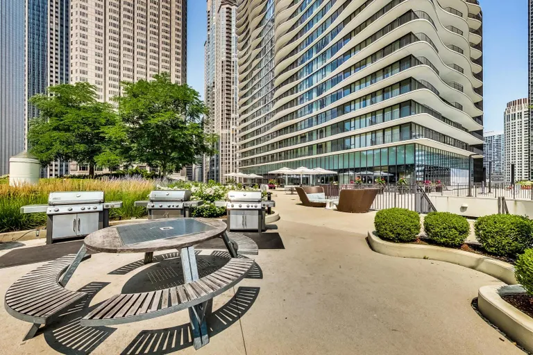 New York City Real Estate | View 225 N Columbus, 6702 | room 34 | View 35